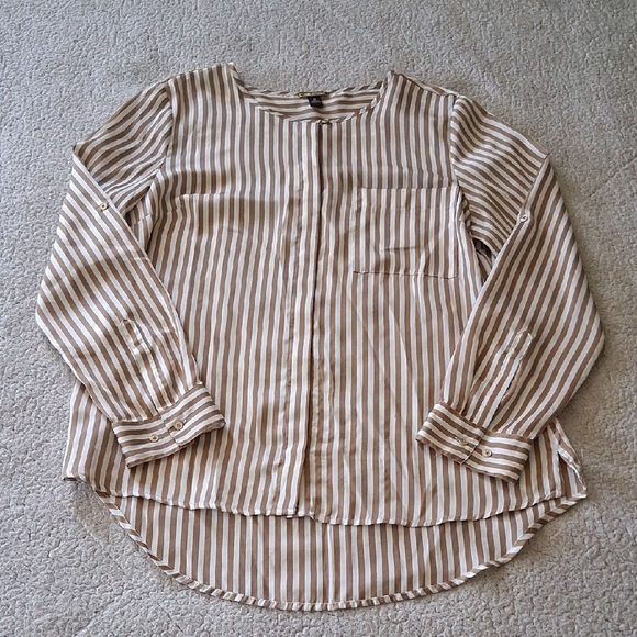 Dana Buchman Tops - Dana Buchman Beige And White Striped Blouse